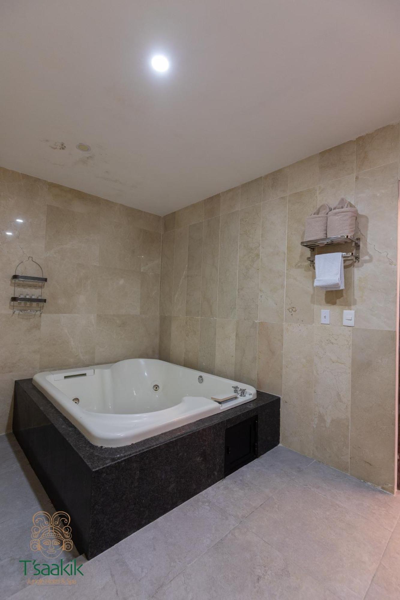 Tsaakik Jungle Hotel & Spa Cancún Exteriör bild